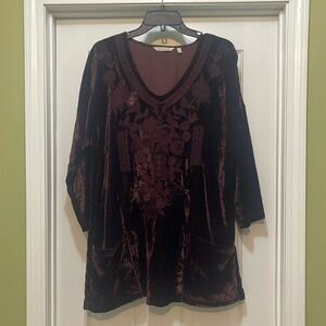 Soft Surroundings- dark maroon celesta tunic - velvet floral - pockets - size L